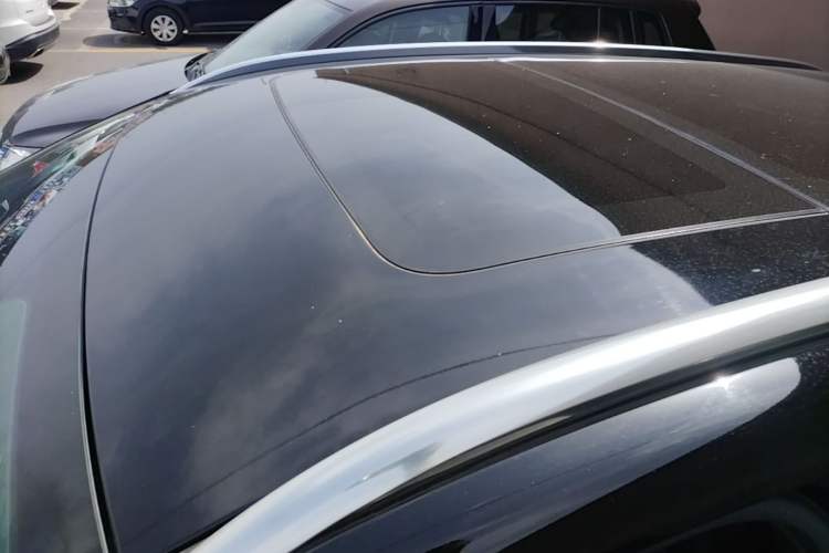 Used Lincoln MKC 2017 2.0T Two-Wheel Drive Deluxe Edition Roof