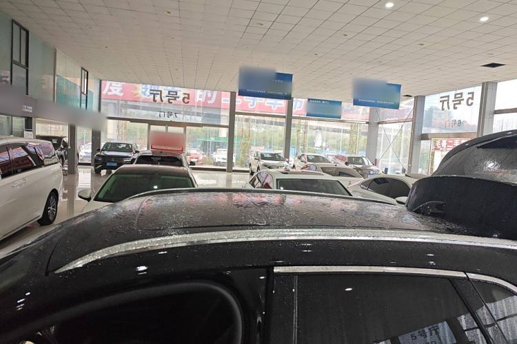 Used Lincoln MKC 2017 2.0T Two-Wheel Drive Deluxe Edition Roof