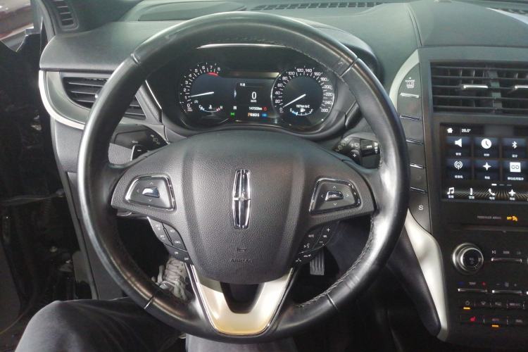 Used Lincoln MKC 2017 2.0T Two-Wheel Drive Deluxe Edition Steering Wheel
