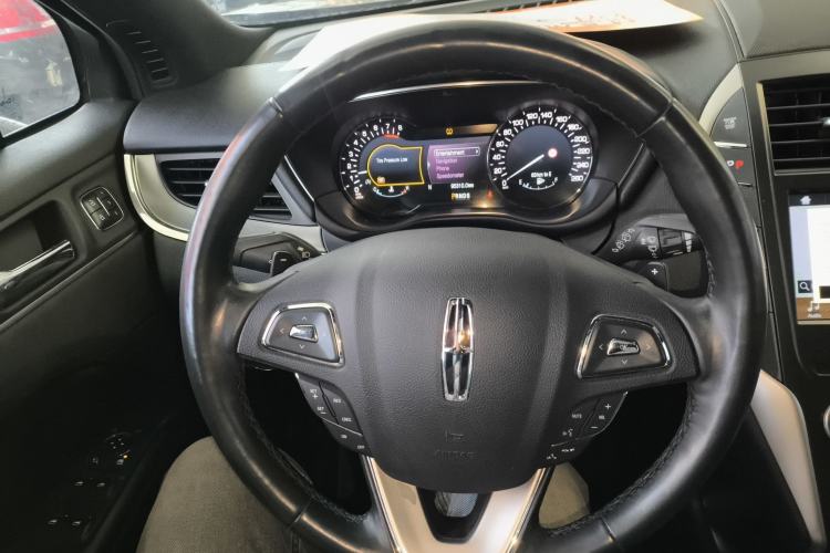 Used Lincoln MKC 2017 2.0T Two-Wheel Drive Deluxe Edition Steering Wheel