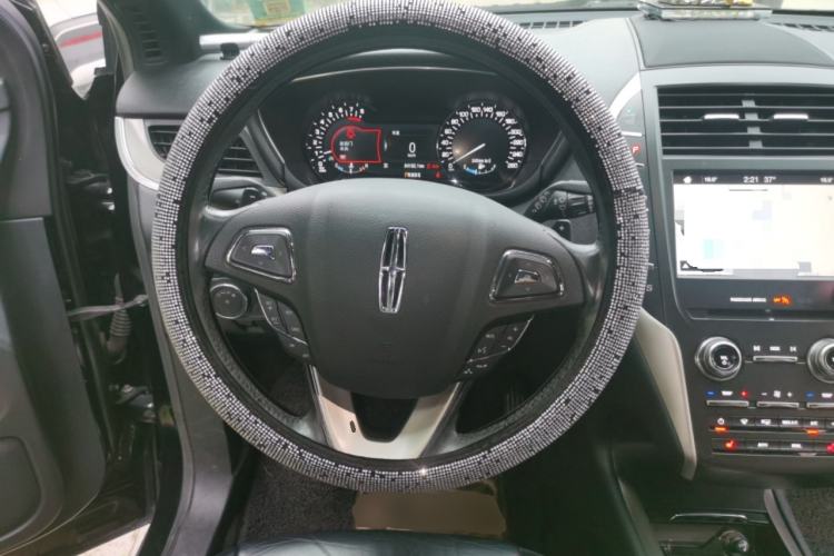 Used Lincoln MKC 2017 2.0T Two-Wheel Drive Deluxe Edition Steering Wheel