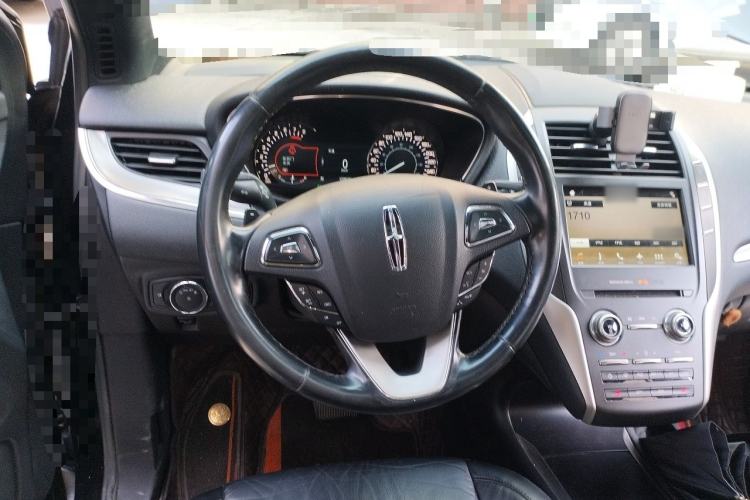 Used Lincoln MKC 2017 2.0T Two-Wheel Drive Deluxe Edition Steering Wheel