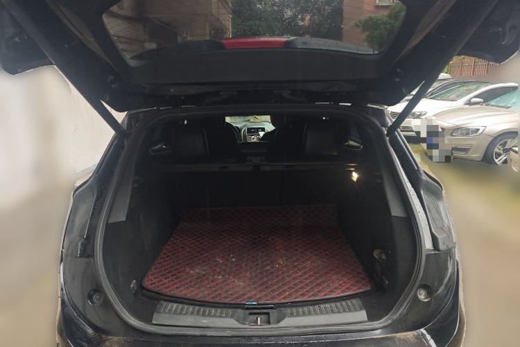 Used Lincoln MKC 2017 2.0T Two-Wheel Drive Deluxe Edition Trunk