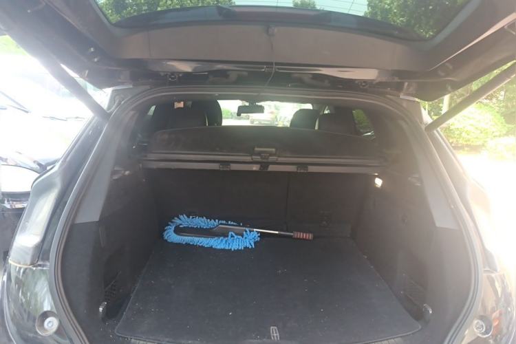 Used Lincoln MKC 2017 2.0T Two-Wheel-Drive Luxury Edition Trunk