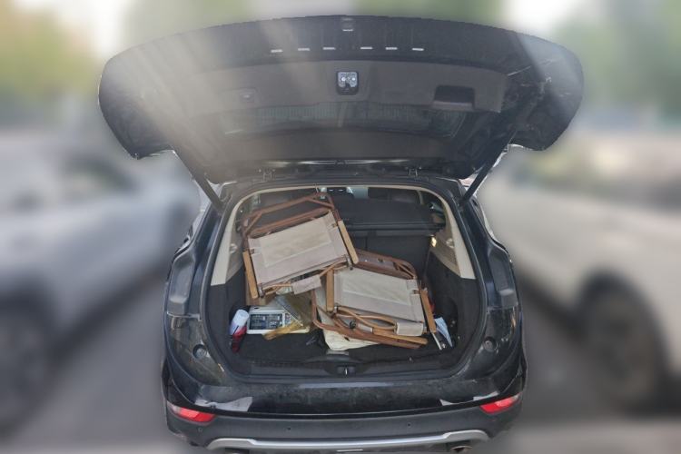 Used Lincoln MKC 2017 2.0T Two-Wheel-Drive Luxury Edition Trunk