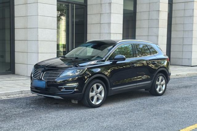 Used Lincoln MKC 2017 2.0T Two-Wheel Drive Deluxe Edition