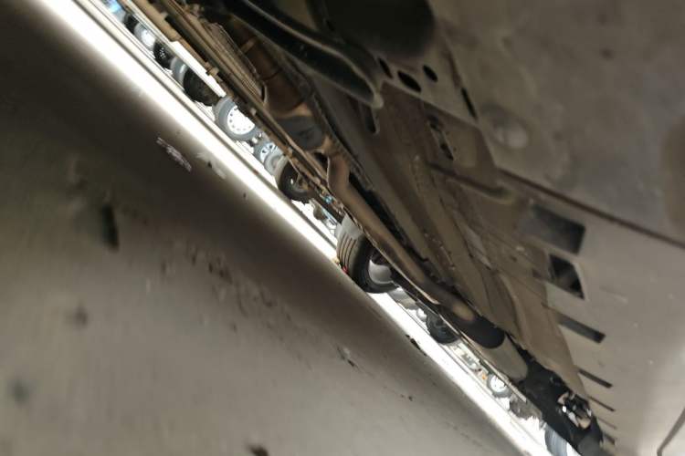 Used Lincoln MKC 2017 2.0T Two-Wheel Drive Deluxe Edition Chassis Front Left