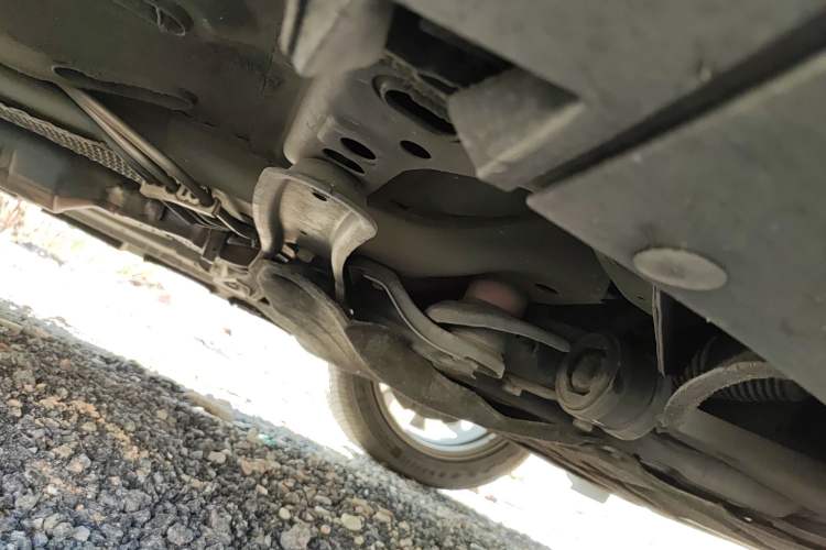 Used Lincoln MKC 2017 2.0T Four-Wheel Drive Zunya Edition Chassis Front Right