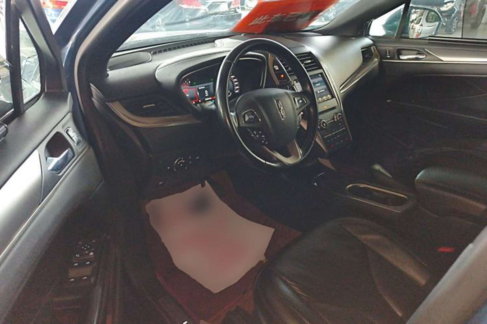 Used Lincoln MKC 2017 2.0T Two-Wheel Drive Deluxe Edition Driver Seat
