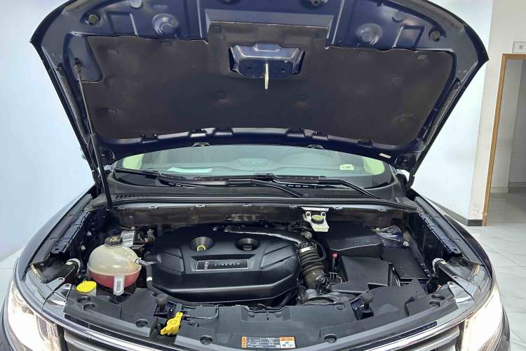 Used Lincoln MKC 2017 2.0T Four-Wheel Drive Zunya Edition Engine Bay