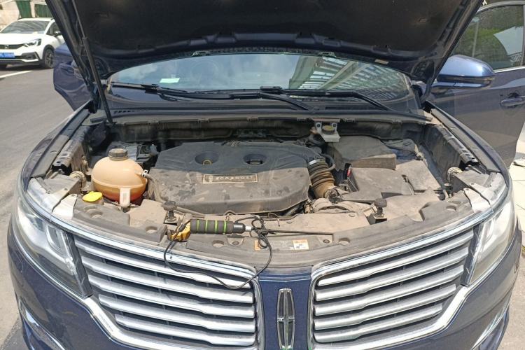 Used Lincoln MKC 2017 2.0T Four-Wheel Drive Zunya Edition Engine Bay