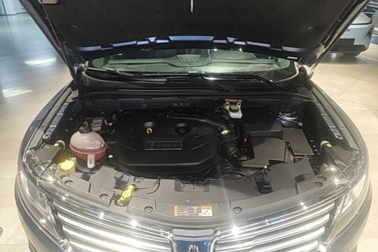 Used Lincoln MKC 2017 2.0T Two-Wheel-Drive Luxury Edition Engine Bay