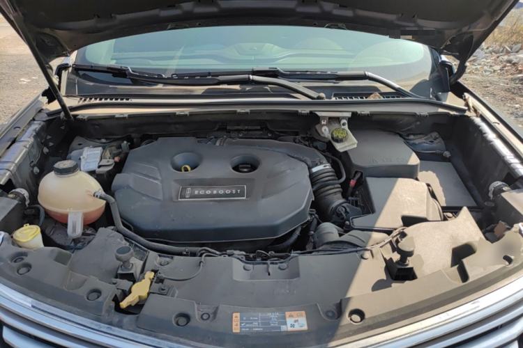 Used Lincoln MKC 2017 2.0T Four-Wheel Drive Zunya Edition Engine Bay