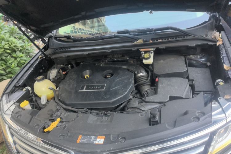 Used Lincoln MKC 2017 2.0T Two-Wheel-Drive Luxury Edition Engine Bay