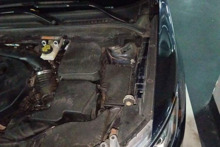 Used Lincoln MKC 2017 2.0T Four-Wheel Drive Zunya Edition Engine Bay Left