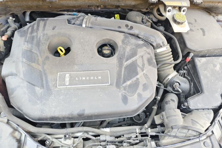 Used Lincoln MKC 2017 2.0T Two-Wheel-Drive Luxury Edition Engine Bay