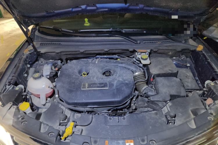 Used Lincoln MKC 2017 2.0T Two-Wheel-Drive Luxury Edition Engine Bay