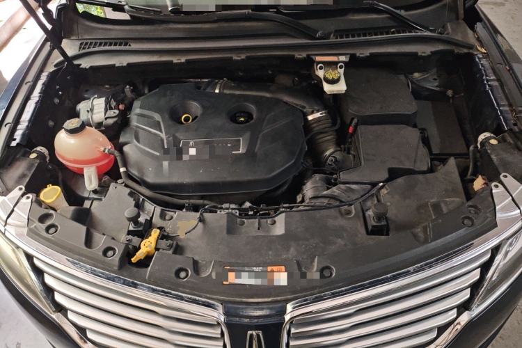 Used Lincoln MKC 2017 2.0T Four-Wheel Drive Zunya Edition Engine Bay