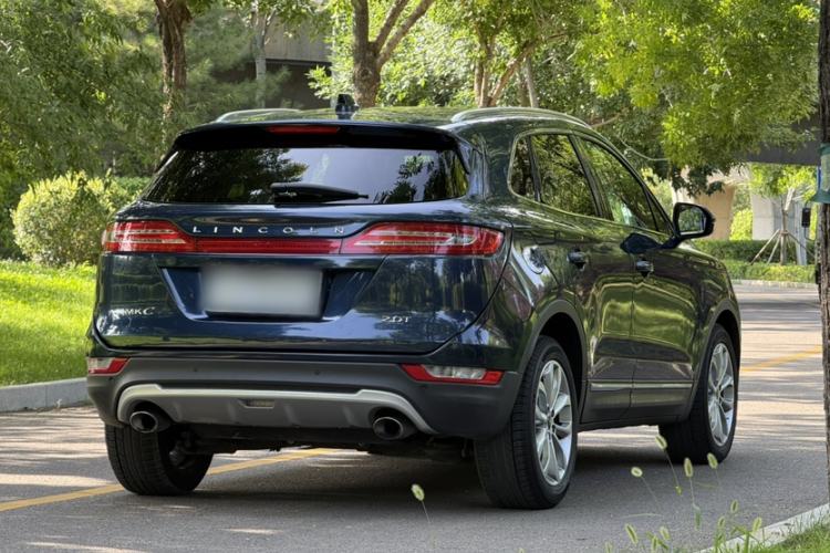 Used Lincoln MKC 2017 2.0T Two-Wheel-Drive Luxury Edition Exterior 1