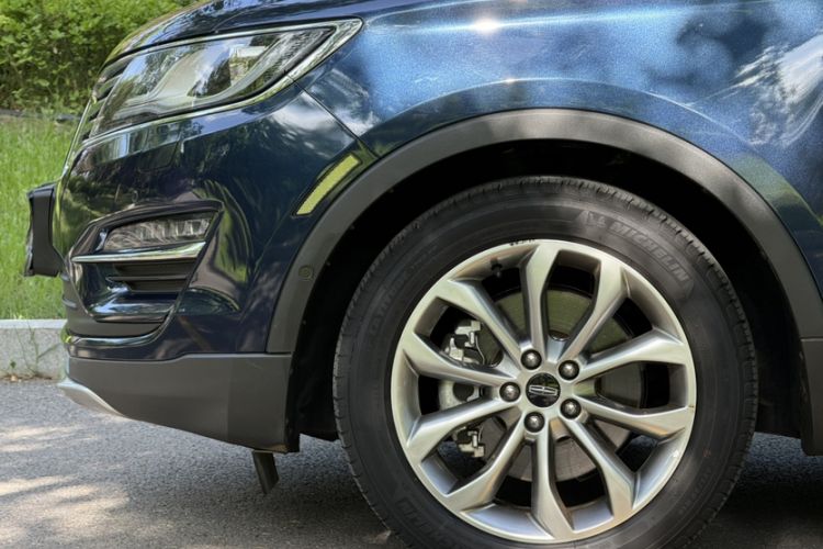 Used Lincoln MKC 2017 2.0T Two-Wheel-Drive Luxury Edition Exterior 11