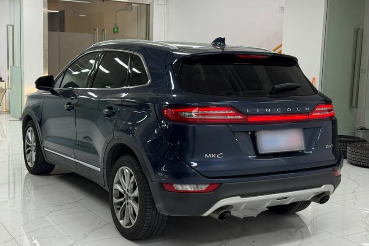 Used Lincoln MKC 2017 2.0T Two-Wheel-Drive Luxury Edition Exterior 3