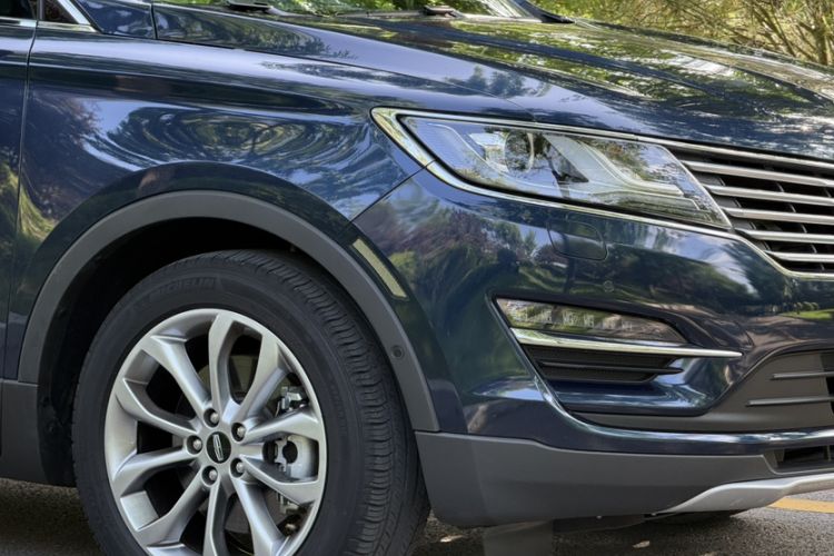 Used Lincoln MKC 2017 2.0T Two-Wheel-Drive Luxury Edition Exterior 7