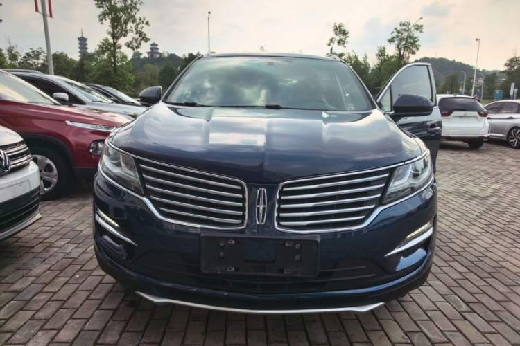 Used Lincoln MKC 2017 2.0T Two-Wheel Drive Deluxe Edition Front