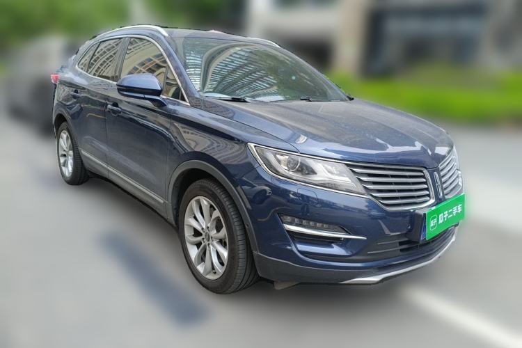 Used Lincoln MKC 2017 2.0T Four-Wheel Drive Zunya Edition Front Right 45 Deg