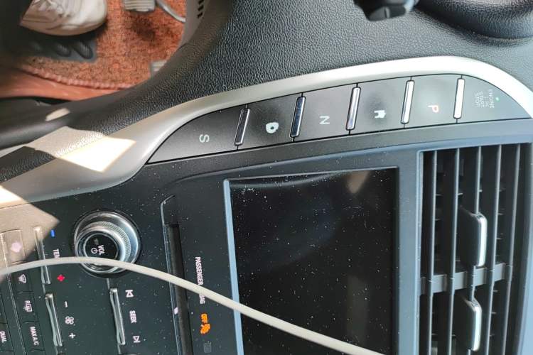 Used Lincoln MKC 2017 2.0T Four-Wheel Drive Zunya Edition Gear Lever