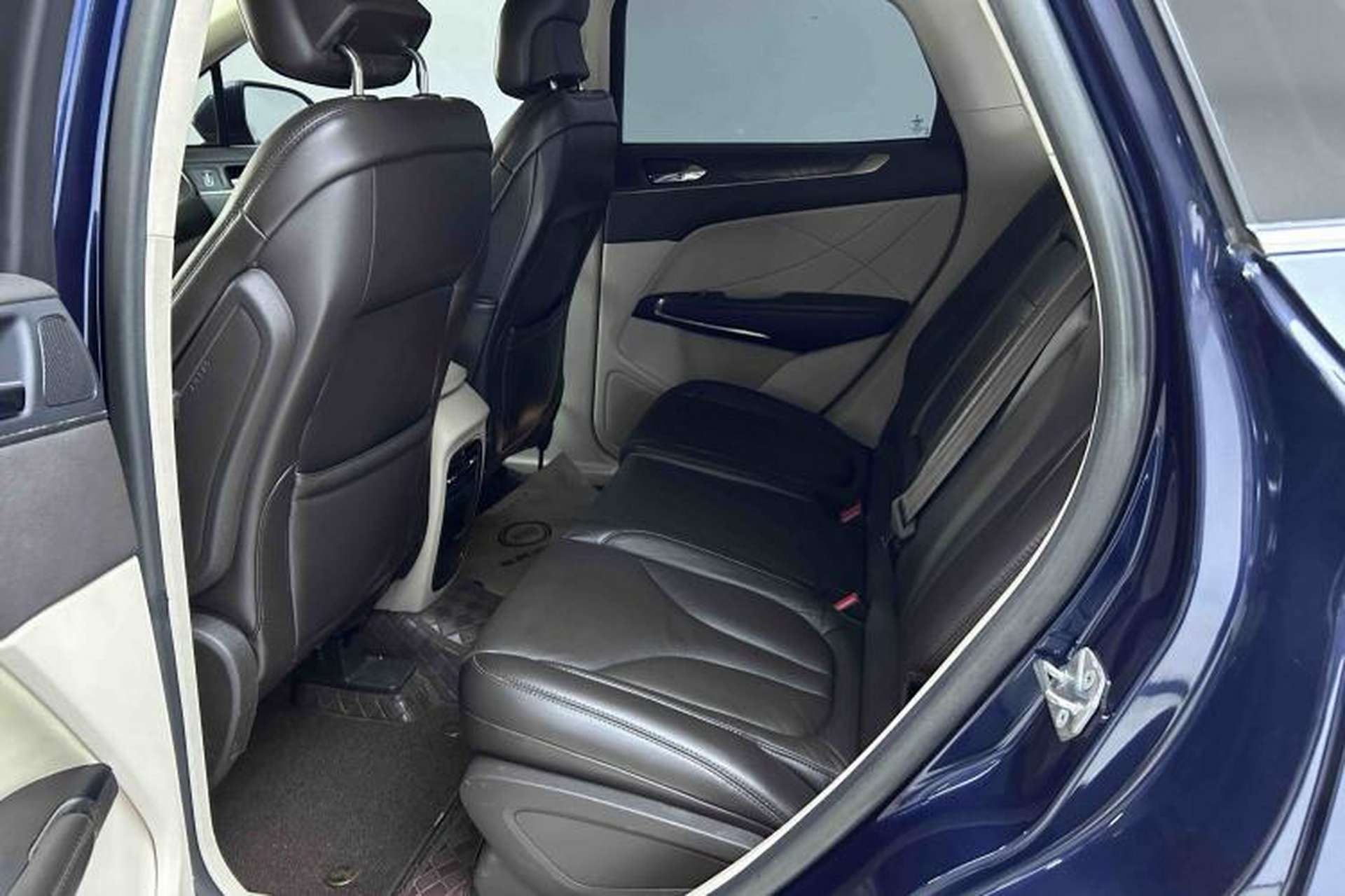 Used Lincoln MKC 2017 2.0T Four-Wheel Drive Zunya Edition Interior 2