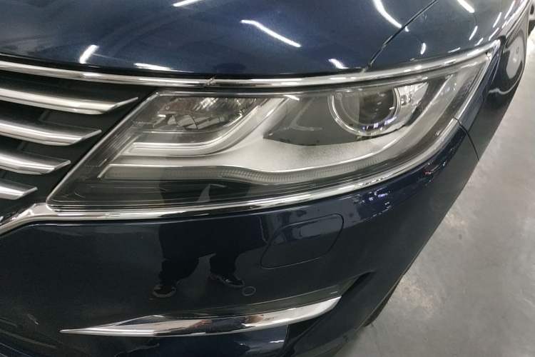 Used Lincoln MKC 2017 2.0T Two-Wheel-Drive Luxury Edition Left Front Headlight