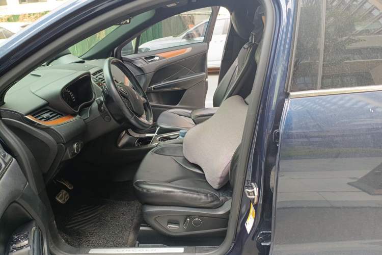 Used Lincoln MKC 2017 2.0T Four-Wheel Drive Zunya Edition Left Front Seat