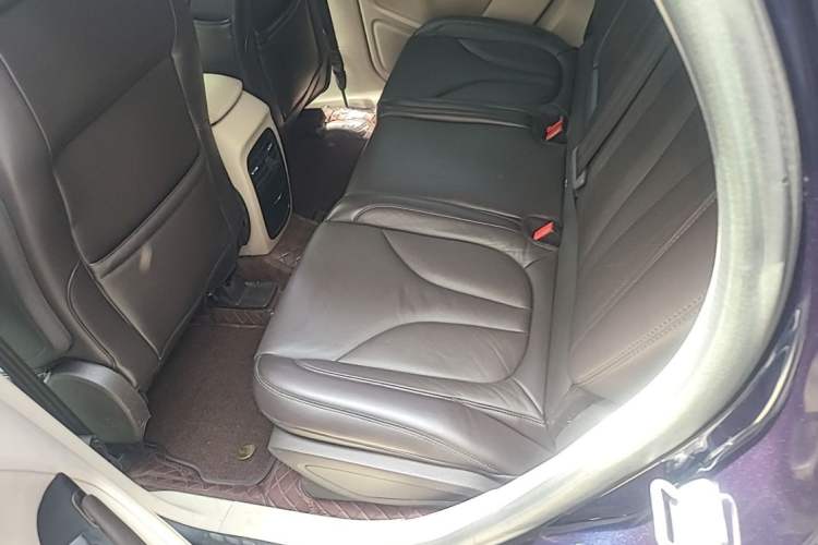 Used Lincoln MKC 2017 2.0T Four-Wheel Drive Zunya Edition Left Rear Seat
