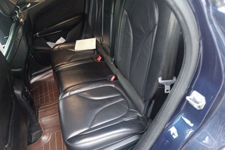 Used Lincoln MKC 2017 2.0T Two-Wheel Drive Deluxe Edition Left Rear Seat