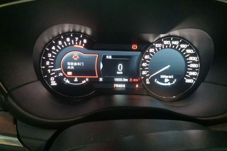 Used Lincoln MKC 2017 2.0T Two-Wheel-Drive Luxury Edition Odometer Close Up