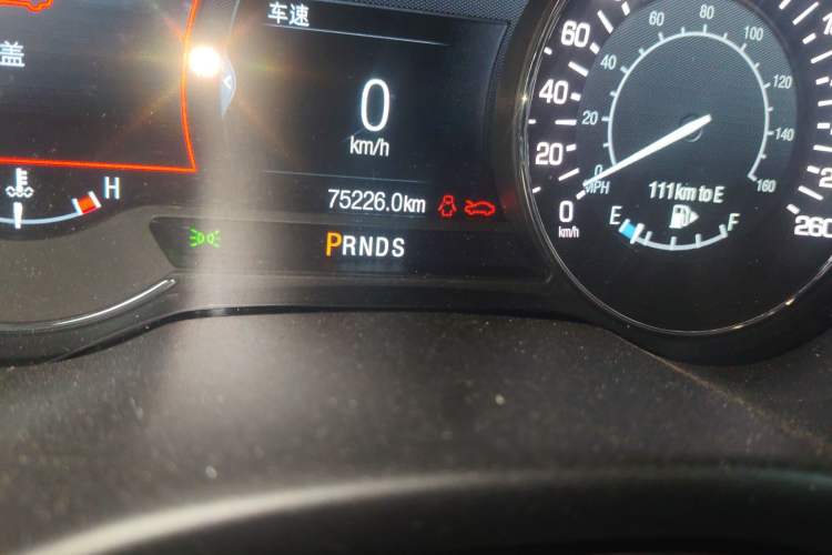 Used Lincoln MKC 2017 2.0T Two-Wheel Drive Deluxe Edition Odometer Close Up