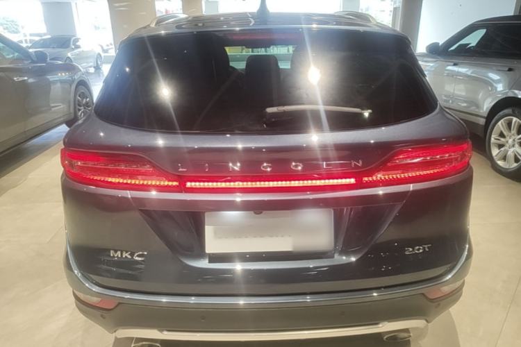 Used Lincoln MKC 2017 2.0T Two-Wheel-Drive Luxury Edition Rear