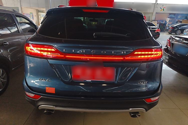 Used Lincoln MKC 2017 2.0T Two-Wheel Drive Deluxe Edition Rear
