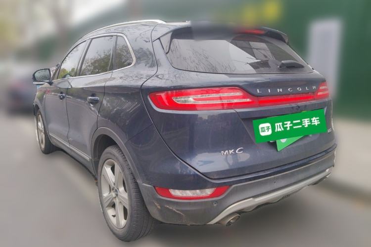 Used Lincoln MKC 2017 2.0T Two-Wheel Drive Deluxe Edition Rear Left 45 Deg