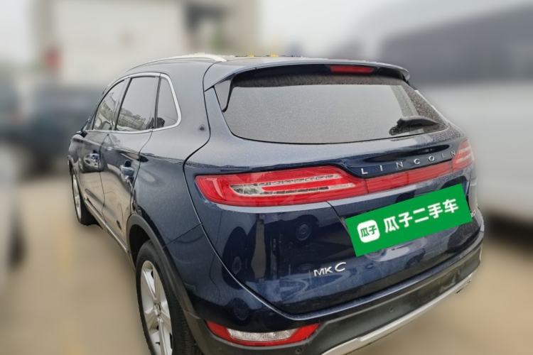 Used Lincoln MKC 2017 2.0T Two-Wheel Drive Deluxe Edition Rear Left 45 Deg