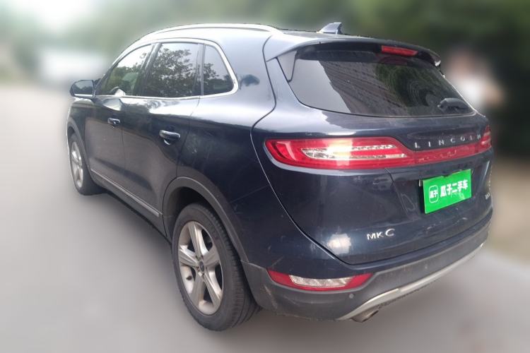 Used Lincoln MKC 2017 2.0T Two-Wheel Drive Deluxe Edition Rear Left 45 Deg