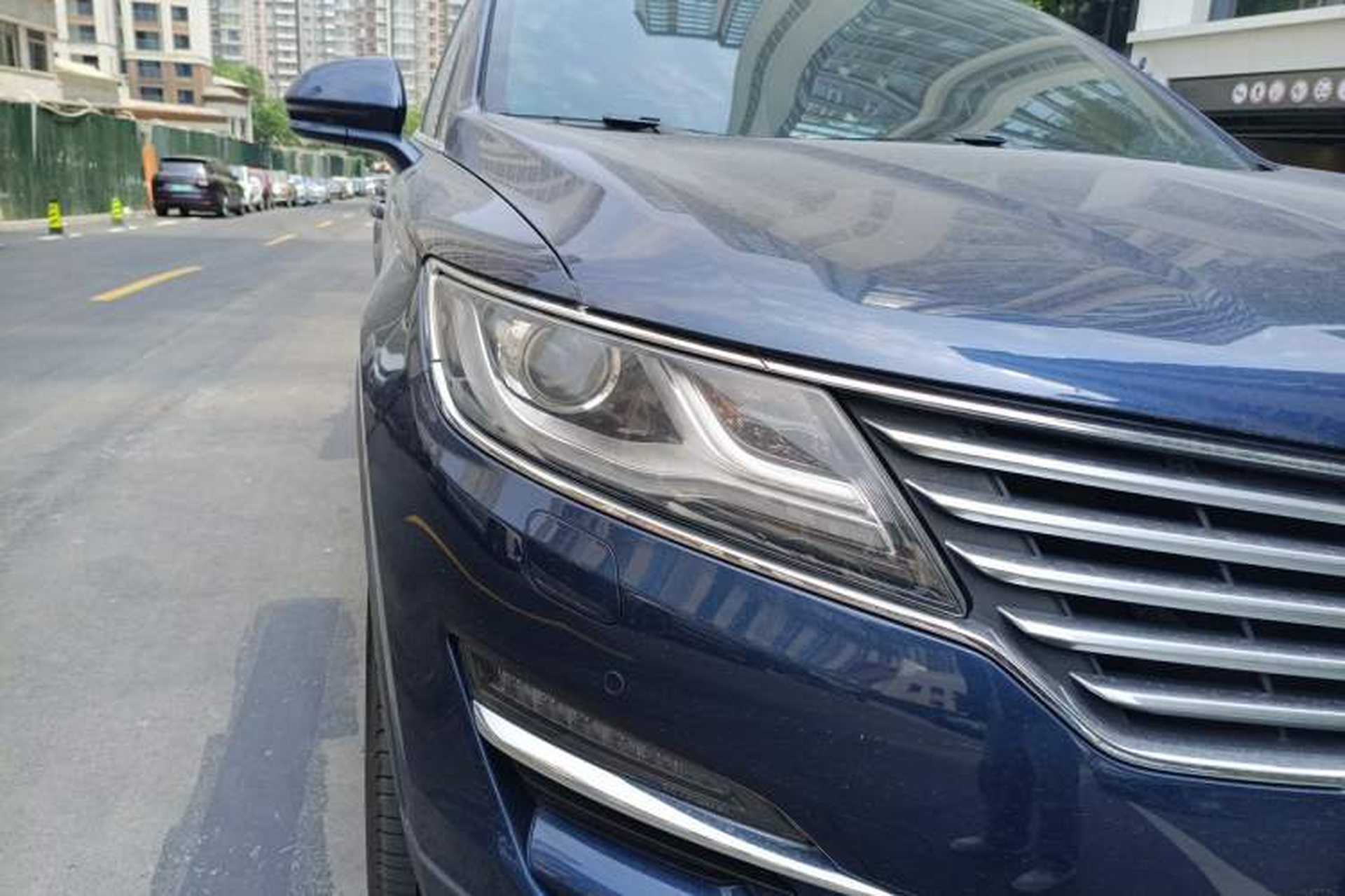 Used Lincoln MKC 2017 2.0T Four-Wheel Drive Zunya Edition Right Front Headlight