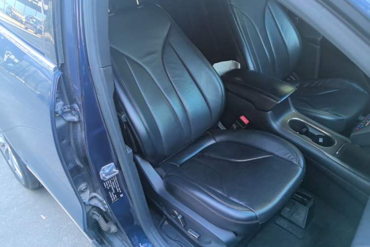 Used Lincoln MKC 2017 2.0T Four-Wheel Drive Zunya Edition Right Front Seat