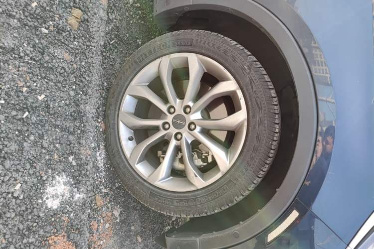 Used Lincoln MKC 2017 2.0T Four-Wheel Drive Zunya Edition Right Front Wheel Hub