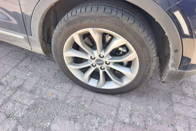 Used Lincoln MKC 2017 2.0T Four-Wheel Drive Zunya Edition Right Front Wheel Hub