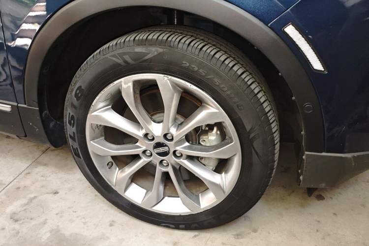 Used Lincoln MKC 2017 2.0T Four-Wheel Drive Zunya Edition Right Front Wheel Hub