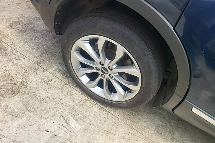 Used Lincoln MKC 2017 2.0T Four-Wheel Drive Zunya Edition Right Rear Wheel Hub