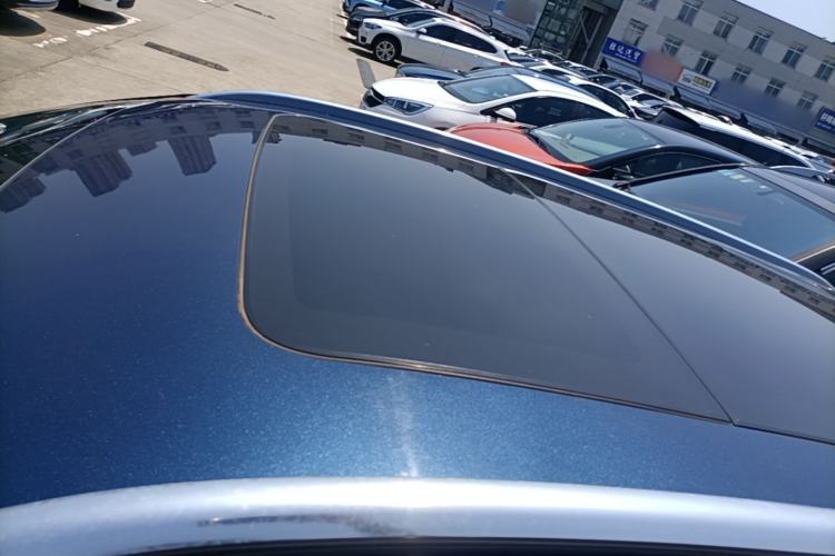 Used Lincoln MKC 2017 2.0T Two-Wheel Drive Deluxe Edition Roof