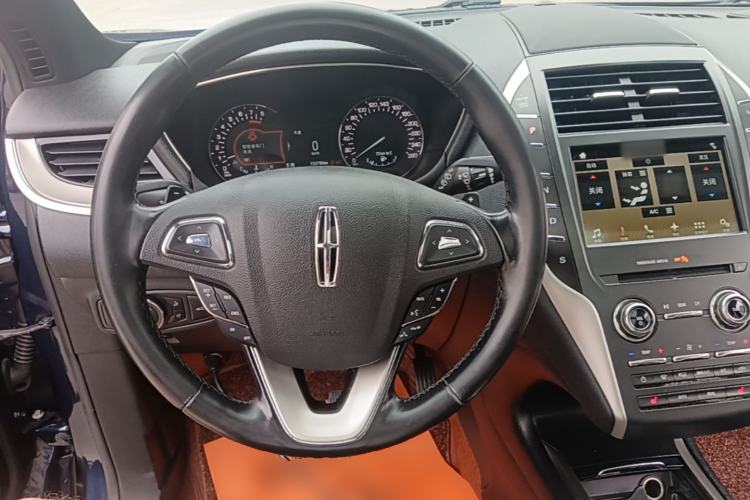 Used Lincoln MKC 2017 2.0T Two-Wheel Drive Deluxe Edition Steering Wheel