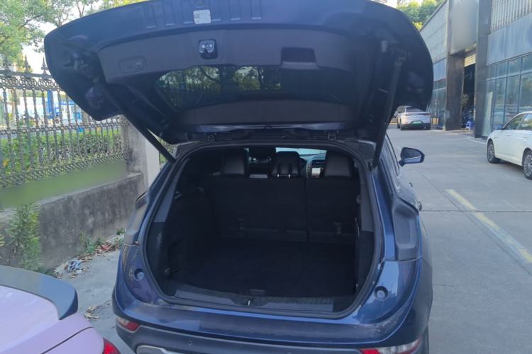 Used Lincoln MKC 2017 2.0T Four-Wheel Drive Zunya Edition Trunk